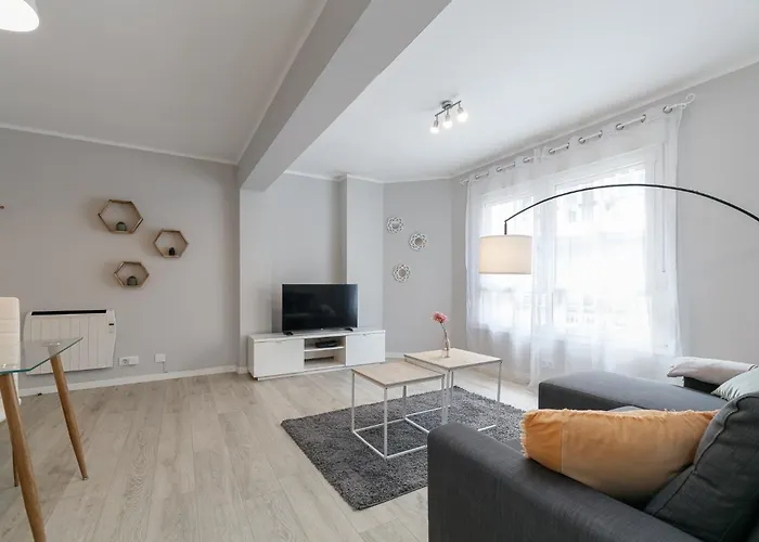 Luminoso Y Moderno En Vigo By Cabana Rentals
